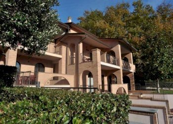 assisi esterno.jpg - Appartamento Via Del Subasio 400, Assisi - foto 2