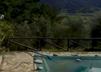 04042008376.jpg - Rustico Via Vecchia di Nozzano, Lucca - foto 11