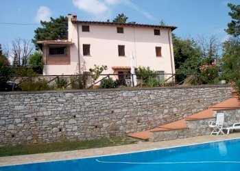 Casaconmuro.jpg - Rustico Via Vecchia di Nozzano, Lucca - foto 12