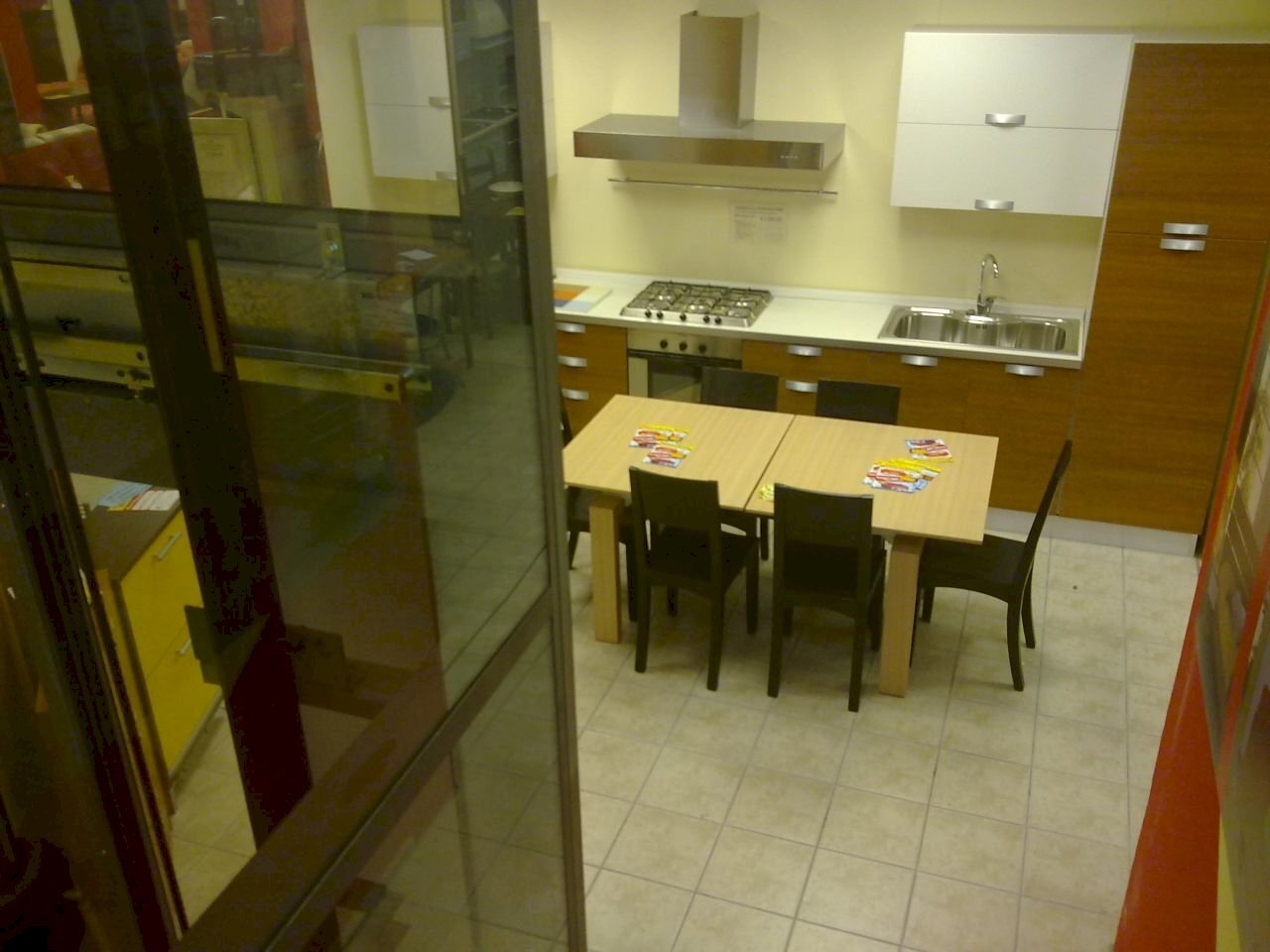 15032010756.jpg - Locale Commerciale Via dei Marmi 67, Viareggio - foto 3