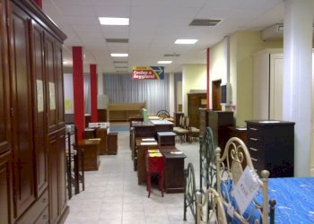 110120112007.jpg - Locale Commerciale Via dei Marmi 67, Viareggio - foto 5