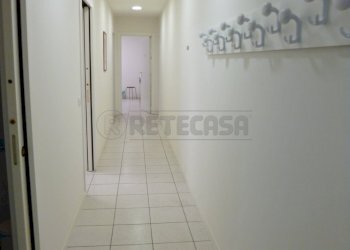ambulatorio - corridoio - Ufficio Via XXIV Maggio, Montebello Vicentino - foto 8