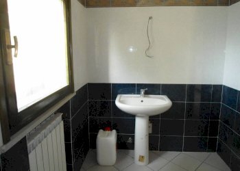 BAGNO - Three-room apartment via Madonna dei Boschi, Monghidoro - photo 13