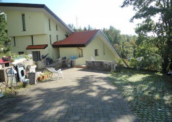 PARCHEGGIO - Three-room apartment via Madonna dei Boschi, Monghidoro - photo 15