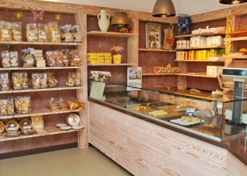 alimentari-erbezzo-verona-3.jpg - Panineria - Piadineria - Creperia Viale G. Puccini 82, Lucca - foto 10