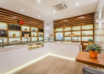 arredamento panetteria.jpg - Panineria - Piadineria - Creperia Viale G. Puccini 82, Lucca - foto 12