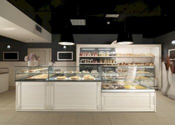 arredi-panetteria-930x697.jpg - Panineria - Piadineria - Creperia Viale G. Puccini 82, Lucca - foto 14