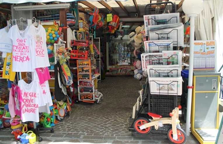 07e9edc71b014ef3aa90cb31264fa4b0.jpg - Edicole - Edicole con Chiosco Via santa croce 109, Lucca - foto 1