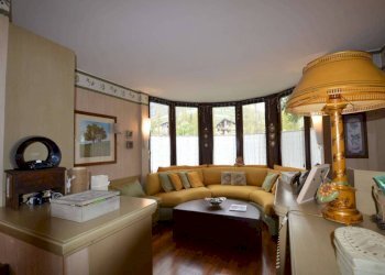 Salone - Attività Commerciale corso Duca degli Abruzzi, 27, Torino (zona Centro) - foto 4