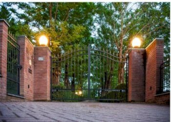 Facciata - Attività Commerciale corso Duca degli Abruzzi, 27, Torino (zona Centro) - foto 15