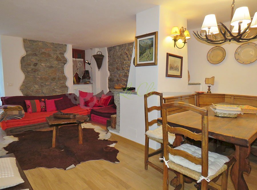 SOGGIORNO-PRANZO - Quadrilocale Passaggio Truchet 2B, Courmayeur - foto 3