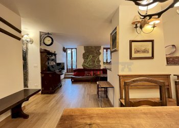 AFFITTO COURMAYEUR: zona pranzo e salotto - Quadrilocale Passaggio Truchet 2B, Courmayeur - foto 8