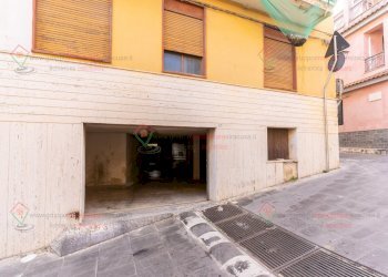 RIC07237.jpg - Box Melilli - foto 8