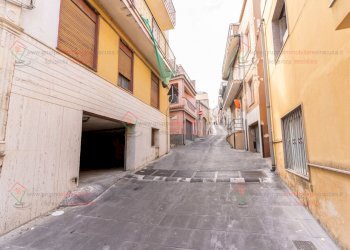 RIC07238.jpg - Box Melilli - foto 9