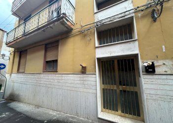 10.jpg - Quadrilocale Melilli - foto 14