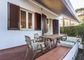 veranda - Villa via Ardengo Soffici, Forte dei Marmi - photo 1