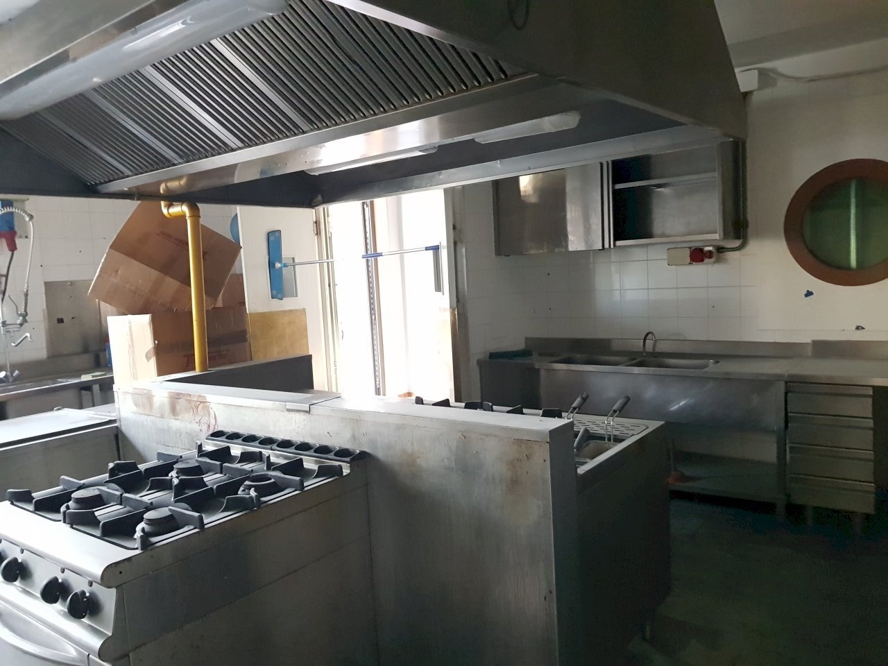 20211025_174349.jpg - Commercial Premises viale europa, Lucca - photo 1