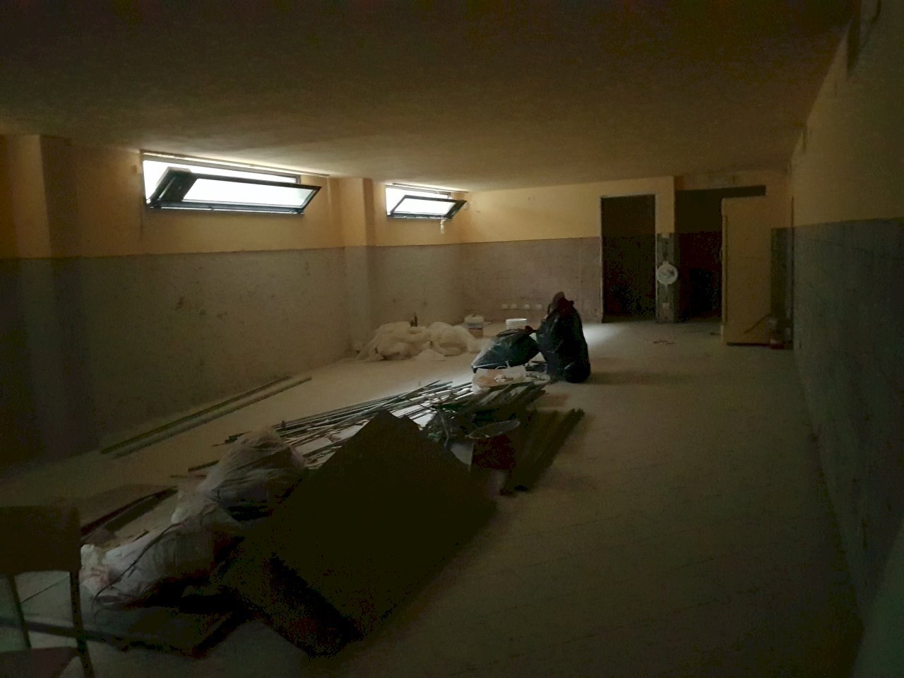 20211025_174451.jpg - Commercial Premises viale europa, Lucca - photo 3