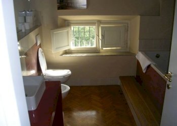 DSCN1850.JPG - Villa Viale Agostino Marti, Lucca - foto 14