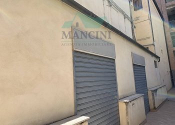 Commercial Premises mura occidentali, Jesi - photo 2
