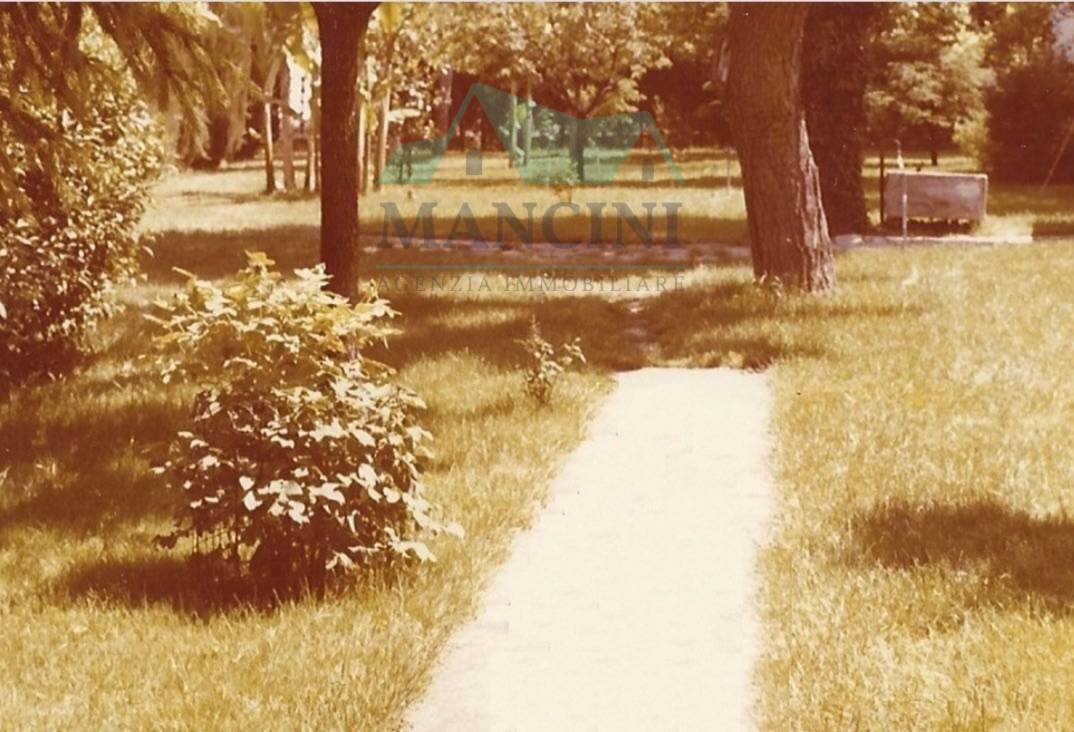 Locale Commerciale SETIFICIO, Jesi - foto 3