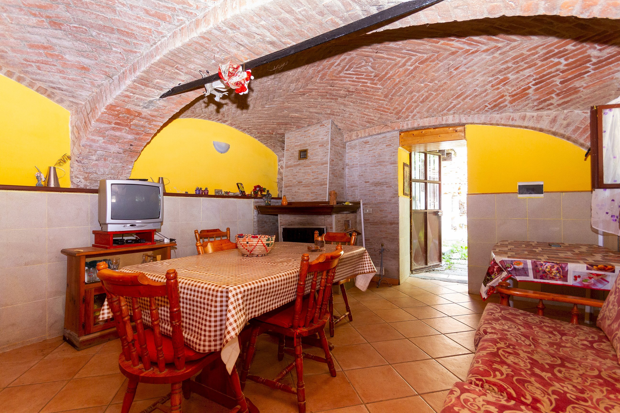 Portion of a house Via Ripoira, 154, Barge - photo 1