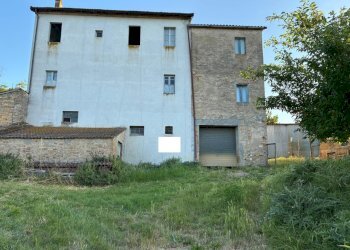 04 DI LEO IMMOBILIARE VENDE CASOLARE DA RISTRUTTUR - Casale Offida - photo 4