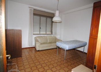 CAMERA DA LETTO DOPPIA - Appartamento Livorno - foto 16