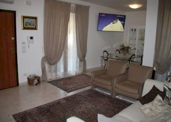 IMG_9693-001.JPG - Four-room apartment Siracusa - photo 5