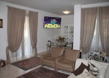 IMG_9694-001.JPG - Four-room apartment Siracusa - photo 6