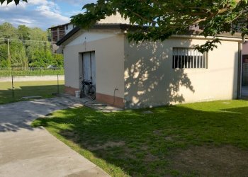 20160503_182842.jpg - Villa Via della Chiesa Diciottesima, Lucca - foto 2