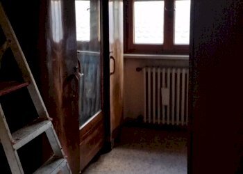 20160503_183302.jpg - Villa Via della Chiesa Diciottesima, Lucca - foto 22