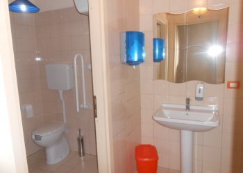 DSCN7644.JPG - Commercial Premises Viale Agostino Marti, Lucca - photo 3