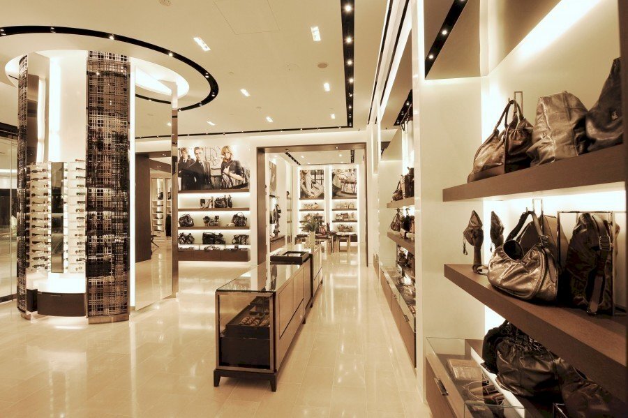 accessories\' room.jpg - Abbigliamento - Intimo Via Santa Croce, Lucca - foto 1