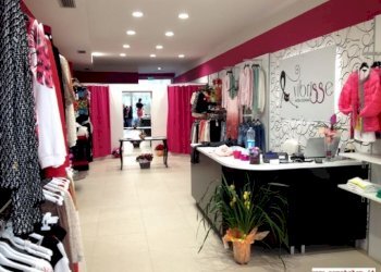 8_IMG_3707_131.JPG - Abbigliamento - Intimo Via Santa Croce, Lucca - foto 9