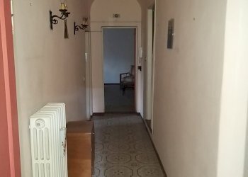 06.jpg - Four-room apartment Piazza Cesare Caporali 4, Castiglione del Lago - photo 6