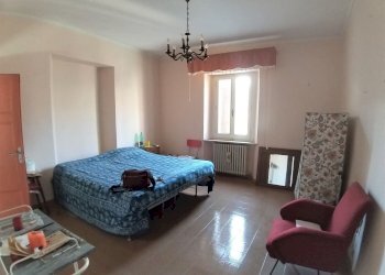 14.jpg - Four-room apartment Piazza Cesare Caporali 4, Castiglione del Lago - photo 14