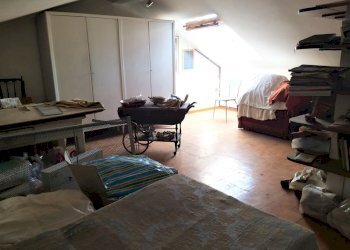 24.jpg - Four-room apartment Piazza Cesare Caporali 4, Castiglione del Lago - photo 23