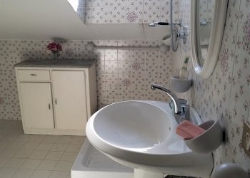 26.jpg - Four-room apartment Piazza Cesare Caporali 4, Castiglione del Lago - photo 26