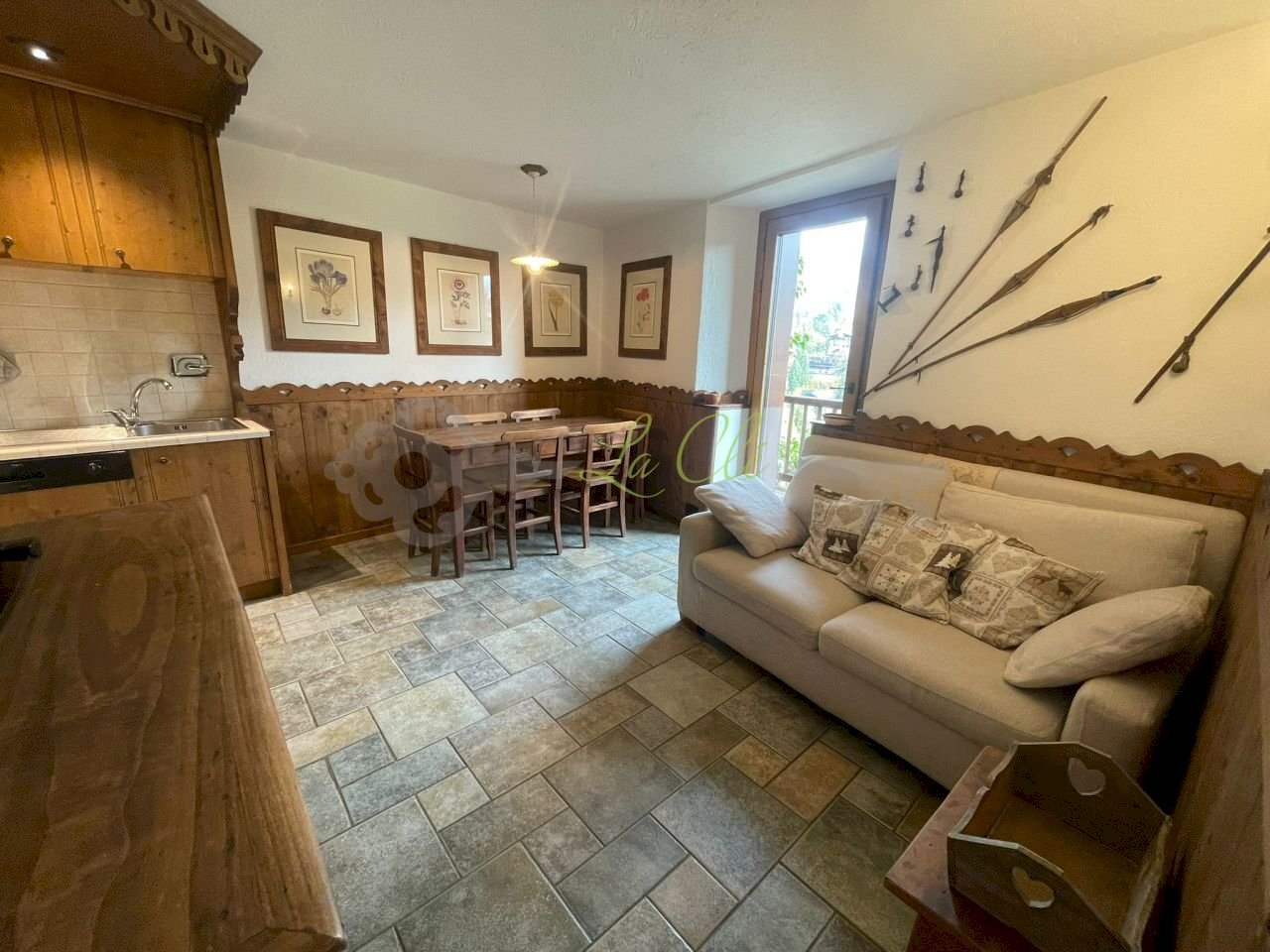 AFFITTO COURMAYEUR - SOGGIORNO CON ZONA PRANZO E A - Trilocale Via San Giocondo, Courmayeur - foto 1