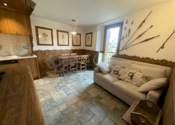 AFFITTO COURMAYEUR - SOGGIORNO CON ZONA PRANZO E A - Three-room apartment Via San Giocondo, Courmayeur - photo 1