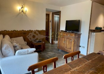 AFFITTO COURMAYEUR - SOGGIORNO CON ZONA PRANZO E A - Three-room apartment Via San Giocondo, Courmayeur - photo 5