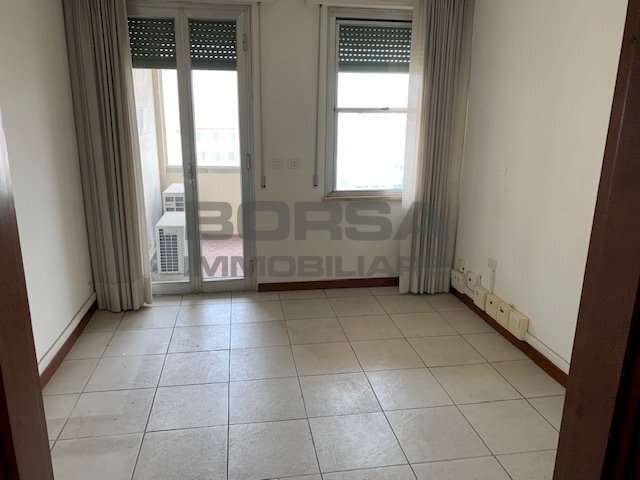 IMG_0757.jpg - Ufficio Piazza Attias, Livorno - foto 3