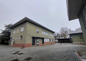 Facciata - Capannone via dei Rovedi, Pregnana Milanese - foto 2