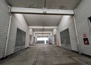 Interno non residenziale - Capannone via dei Rovedi, Pregnana Milanese - foto 3