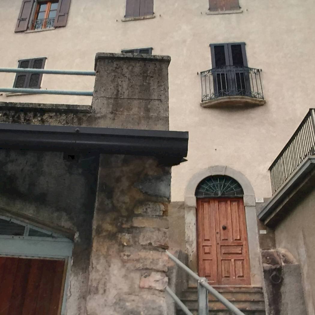 Three-room apartment Pezzaze - photo 1