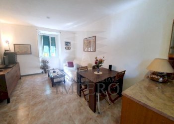 Bilocale Vico Sotto Rocchetta 8, Ventimiglia - foto 2