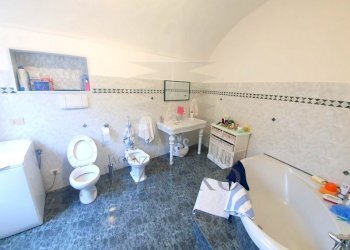 Bilocale Vico Sotto Rocchetta 8, Ventimiglia - foto 7