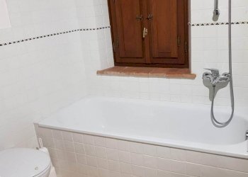 20180925_122153.jpg - Rustico Via dei Poveri Vecchi, Lucca - foto 24