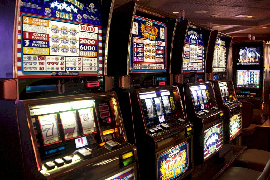 slot.jpg - Bar - Tobacco - Ricevitoria Viale Lazzaro Papi, Lucca - photo 3